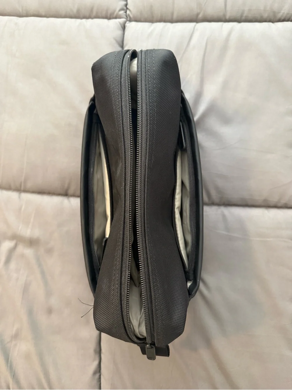 Samsonite Black toiletry bag